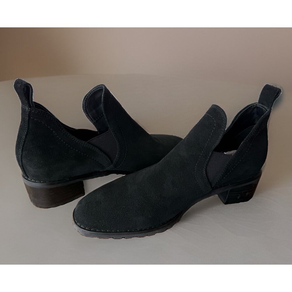 Blondo Sandra Womens 9M Black Suede Waterproof Cutout Chelsea Ankle Boots Lugged